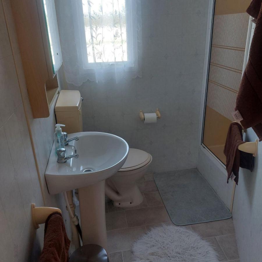 Warden Springs Caravan Park Ms16 Thornhill Road, Eastchurch,Me124Hf Sheerness Bagian luar foto